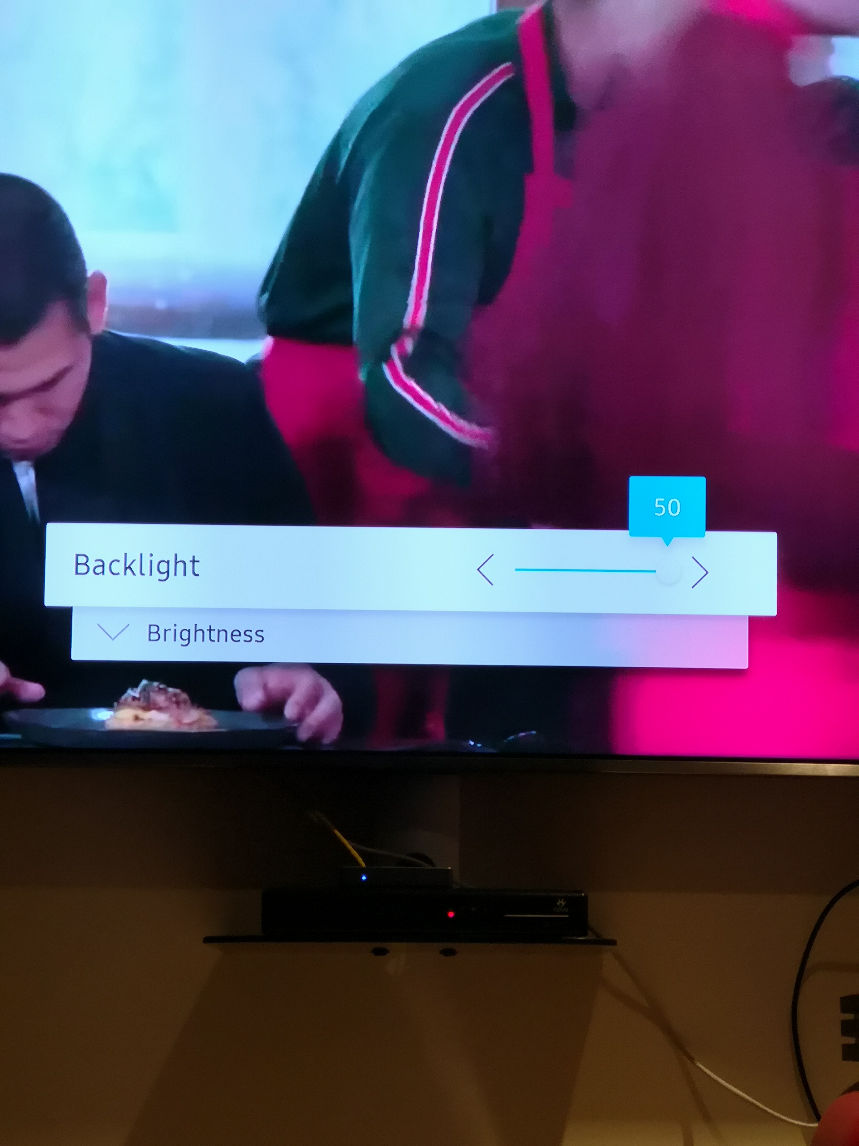 Solved: Brightness changes with subtitles - Samsung Community - 415050