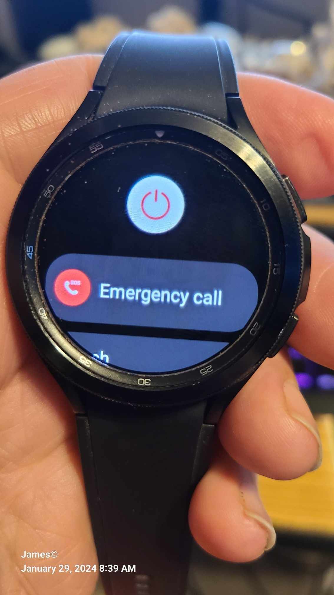 how to remove emergency call from samsung watch