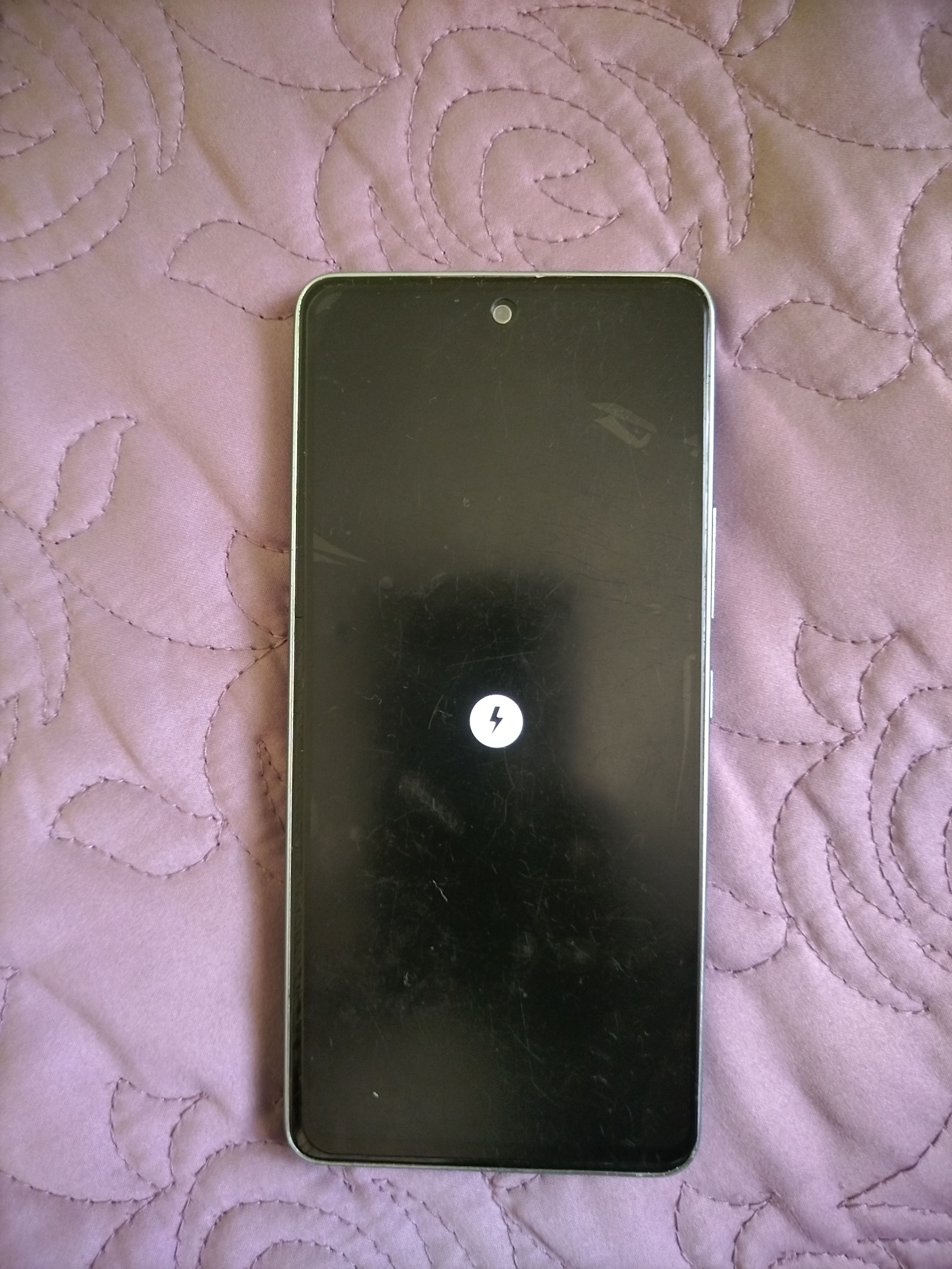 Solved: Phone stuck with lightning icon - Samsung Community - 3443335