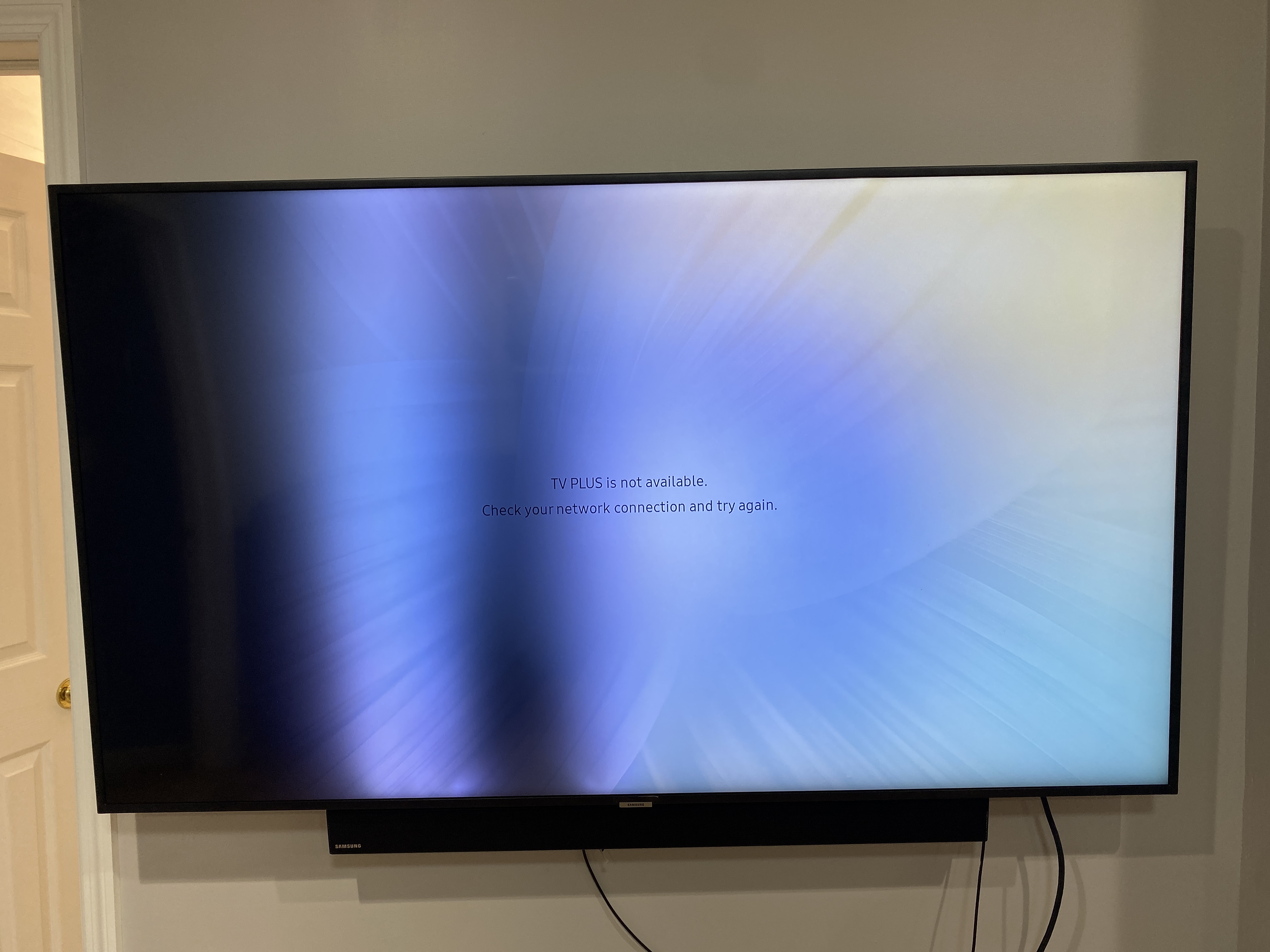 solved-left-side-of-my-tv-screen-is-way-darker-then-the-r-samsung