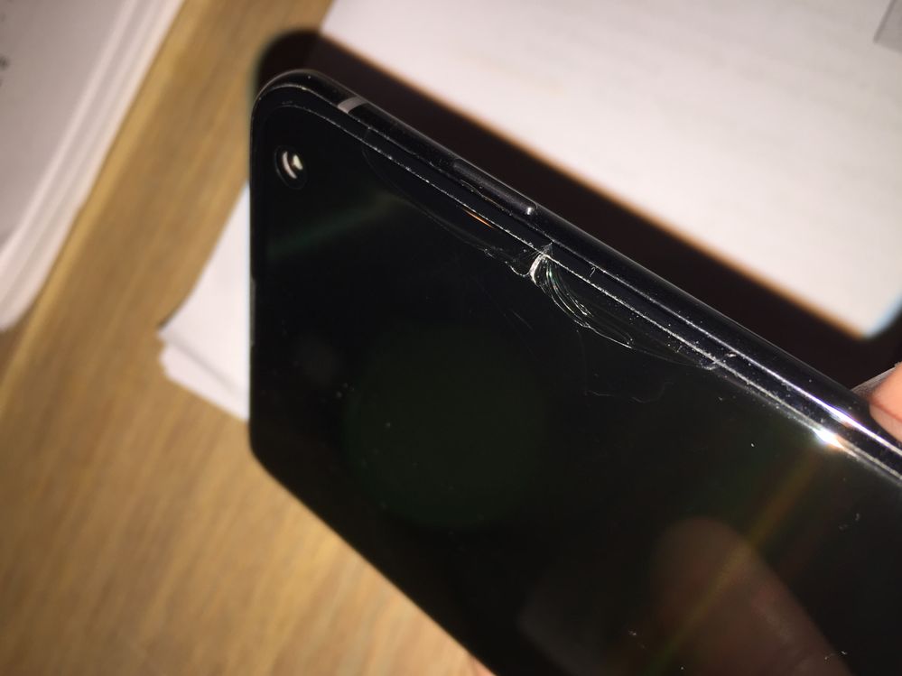 samsung s10e cracked screen