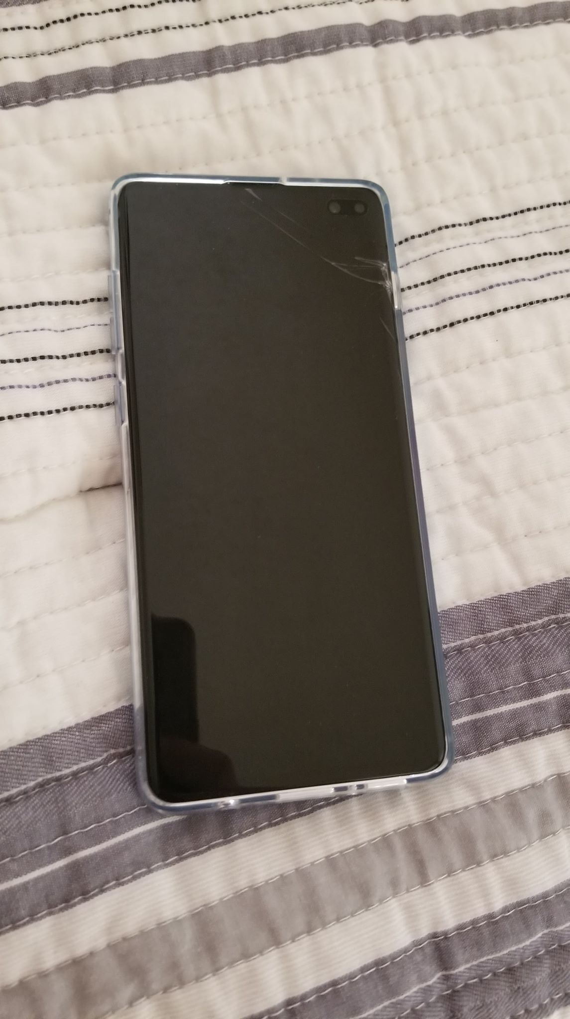 samsung s10e cracked screen